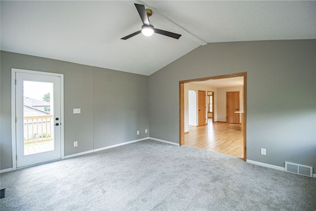 2050 Sky View Drive, Marion, IA 52302