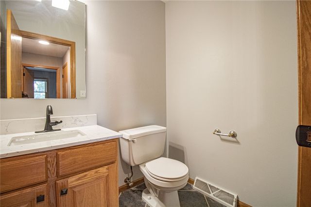 2050 Sky View Drive, Marion, IA 52302
