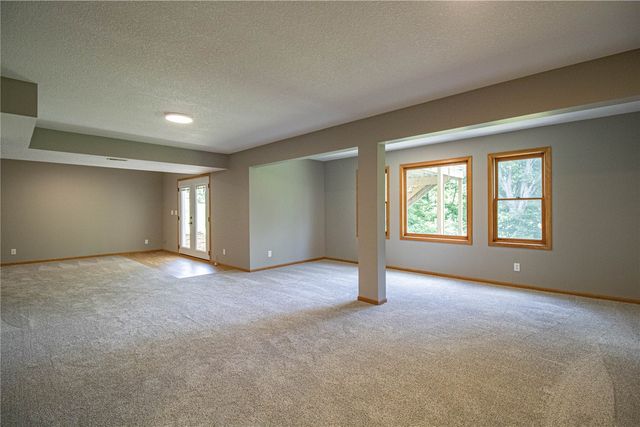 2050 Sky View Drive, Marion, IA 52302