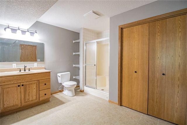 2050 Sky View Drive, Marion, IA 52302