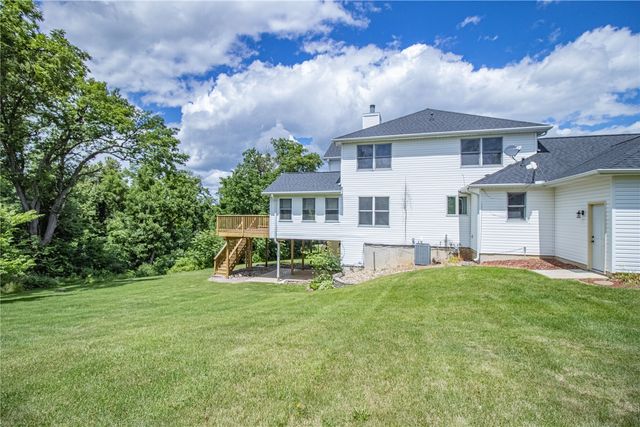 2050 Sky View Drive, Marion, IA 52302
