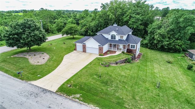 2050 Sky View Drive, Marion, IA 52302