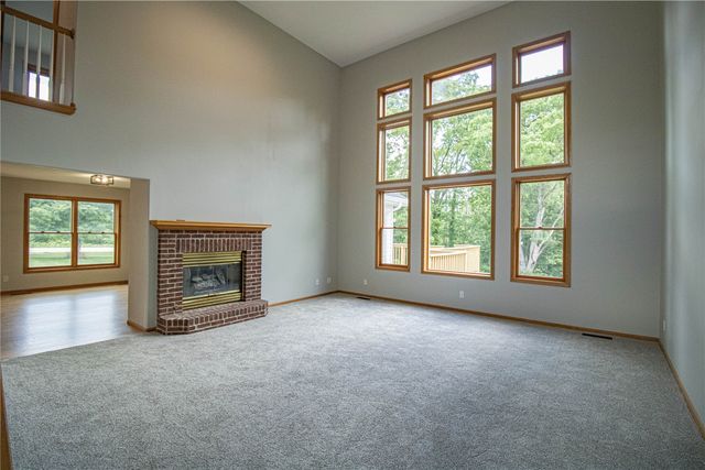 2050 Sky View Drive, Marion, IA 52302