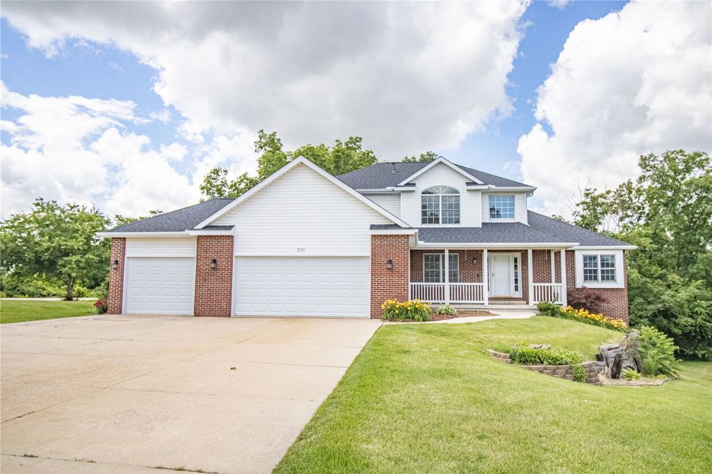2050 Sky View Drive, Marion, IA 52302