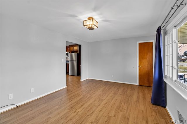 275 North Willowlawn Parkway, Cheektowaga, NY 14206