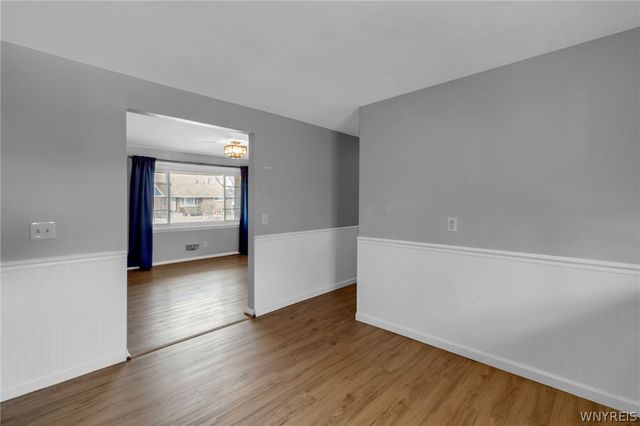 275 North Willowlawn Parkway, Cheektowaga, NY 14206