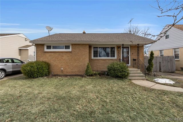 275 North Willowlawn Parkway, Cheektowaga, NY 14206