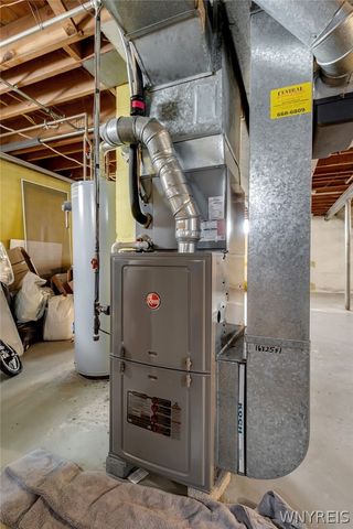 275 North Willowlawn Parkway, Cheektowaga, NY 14206