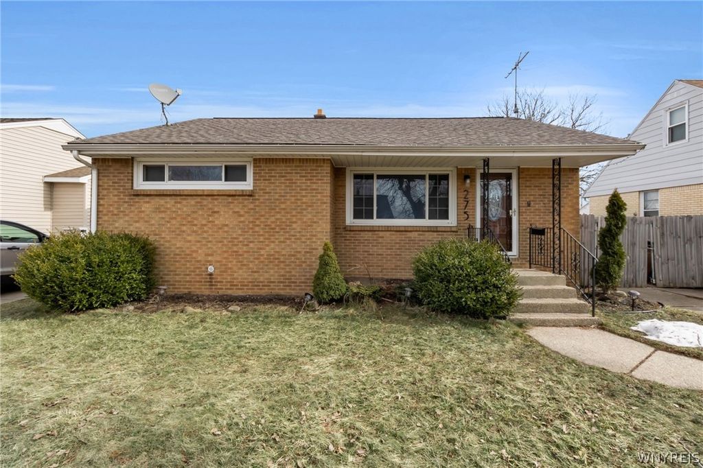 275 North Willowlawn Parkway, Cheektowaga, NY 14206
