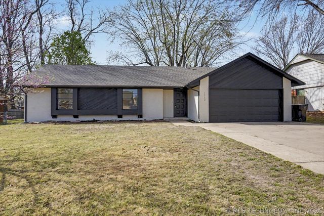 119 W Roanoke Street N, Broken Arrow, OK 74011
