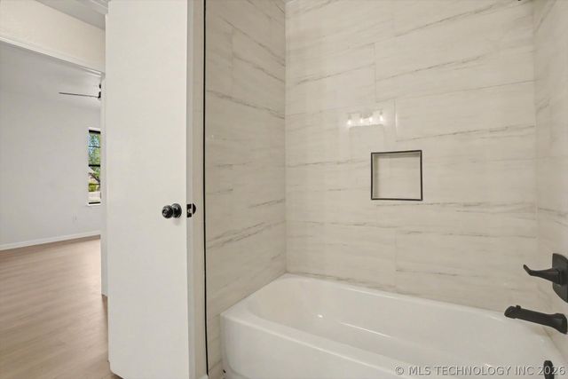 119 W Roanoke Street N, Broken Arrow, OK 74011