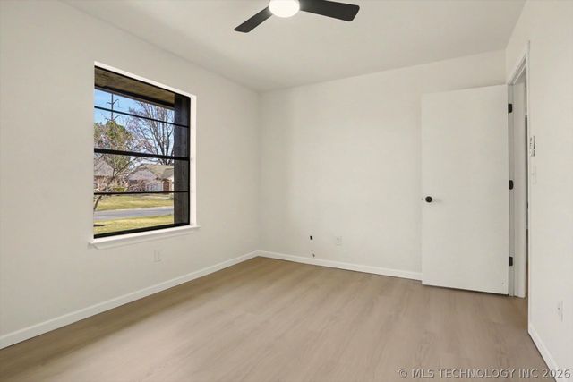 119 W Roanoke Street N, Broken Arrow, OK 74011