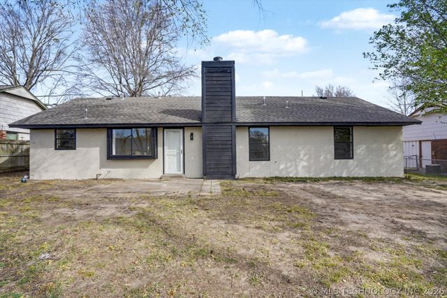 119 W Roanoke Street N, Broken Arrow, OK 74011