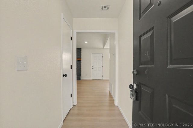 119 W Roanoke Street N, Broken Arrow, OK 74011