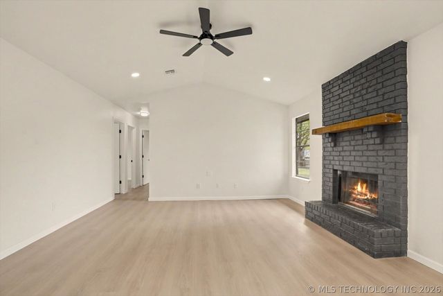 119 W Roanoke Street N, Broken Arrow, OK 74011