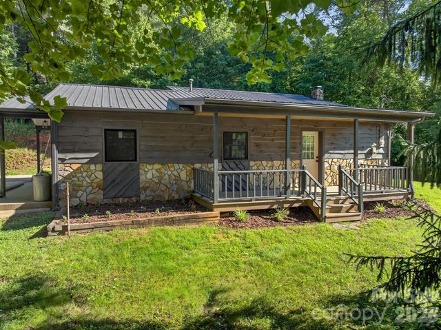 1415 McRary Creek Road, Lenoir, NC 28645