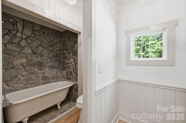 1415 McRary Creek Road, Lenoir, NC 28645