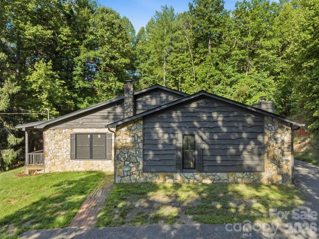 1415 McRary Creek Road, Lenoir, NC 28645