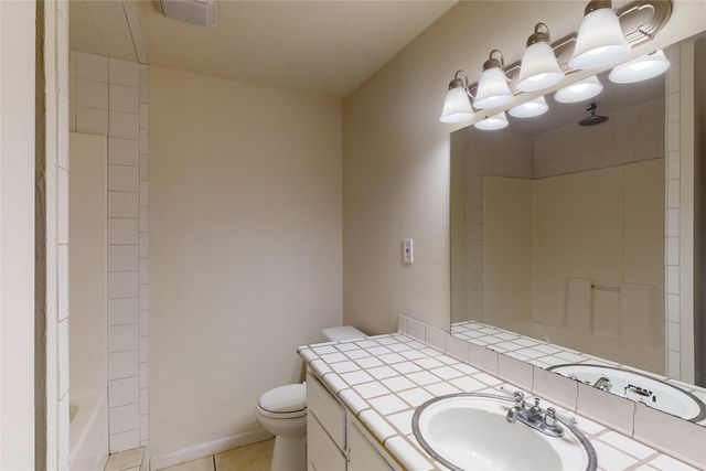 4413 Vermont Avenue B, Fort Worth, TX 76115