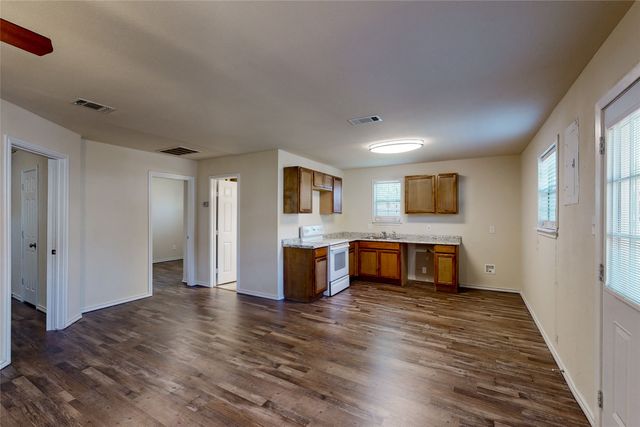 4413 Vermont Avenue B, Fort Worth, TX 76115