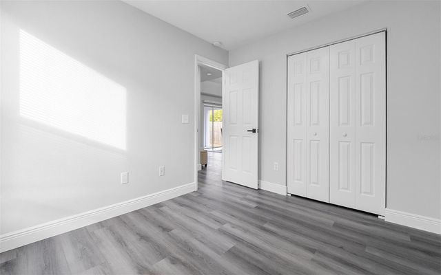 212 2ND AVENUE SE, Lutz, FL 33549