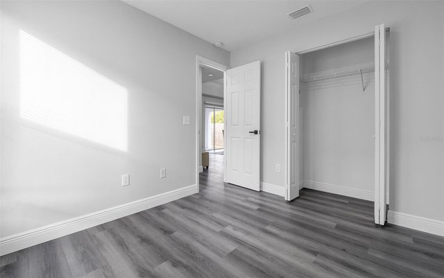 212 2ND AVENUE SE, Lutz, FL 33549