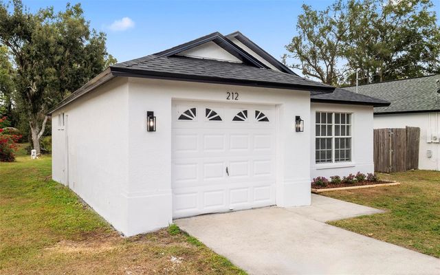212 2ND AVENUE SE, Lutz, FL 33549