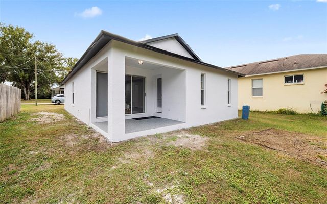 212 2ND AVENUE SE, Lutz, FL 33549