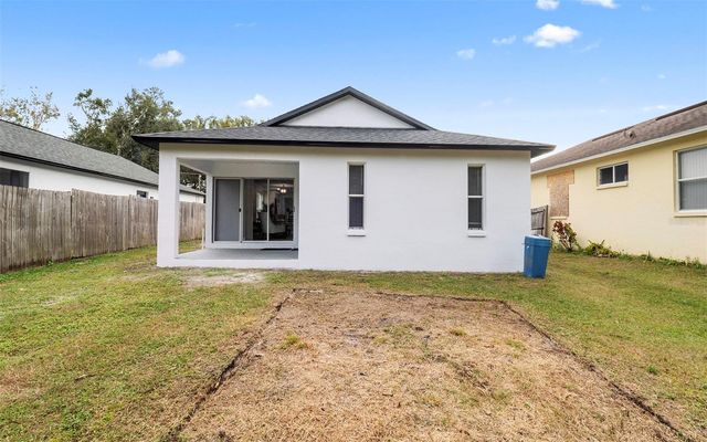 212 2ND AVENUE SE, Lutz, FL 33549