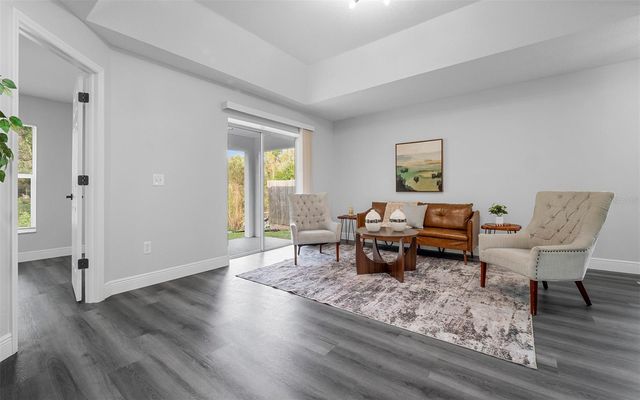 212 2ND AVENUE SE, Lutz, FL 33549