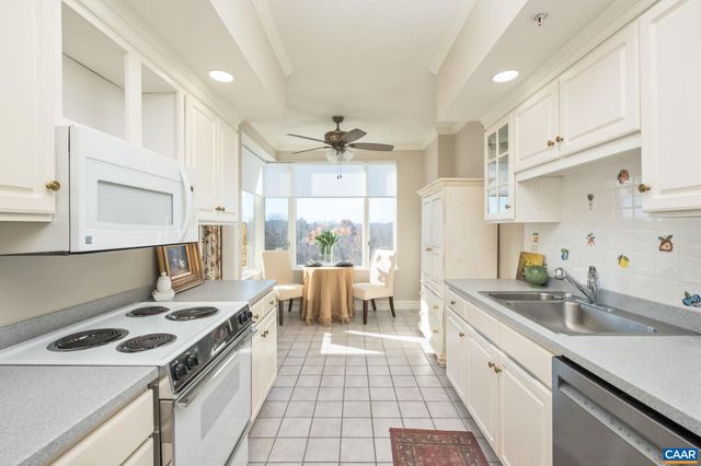 500 Crestwood Dr Unit 2403, Charlottesville, VA 22903