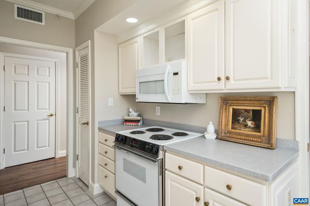 500 Crestwood Dr Unit 2403, Charlottesville, VA 22903