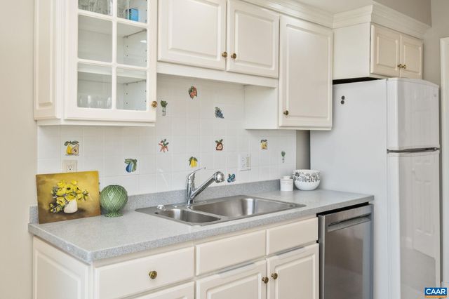 500 Crestwood Dr Unit 2403, Charlottesville, VA 22903