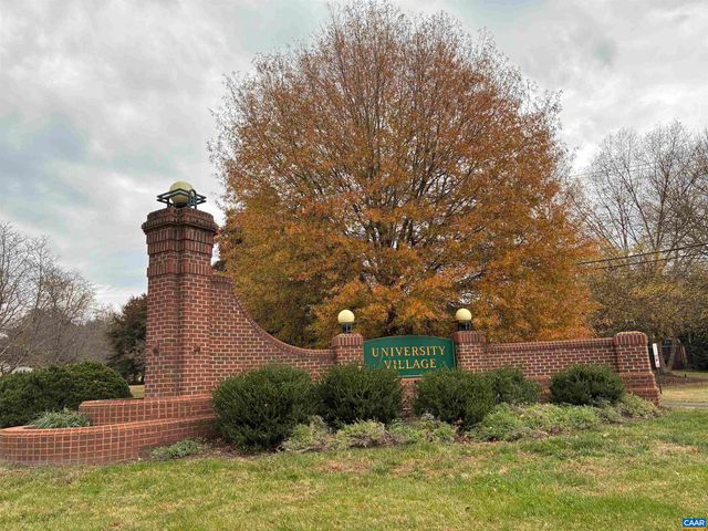 500 Crestwood Dr Unit 2403, Charlottesville, VA 22903