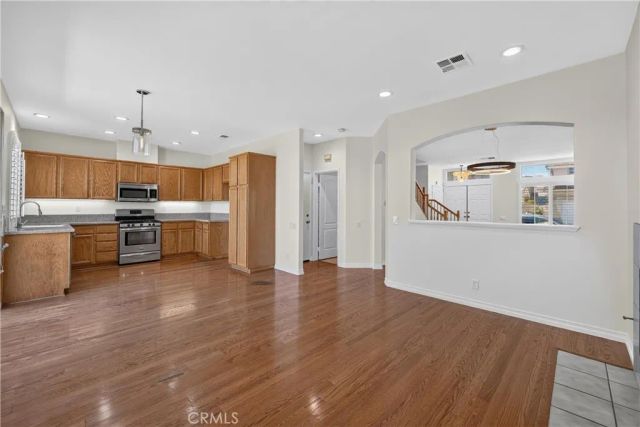 13694 Eastbridge, Westminster, CA 92683