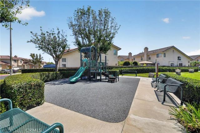 13694 Eastbridge, Westminster, CA 92683