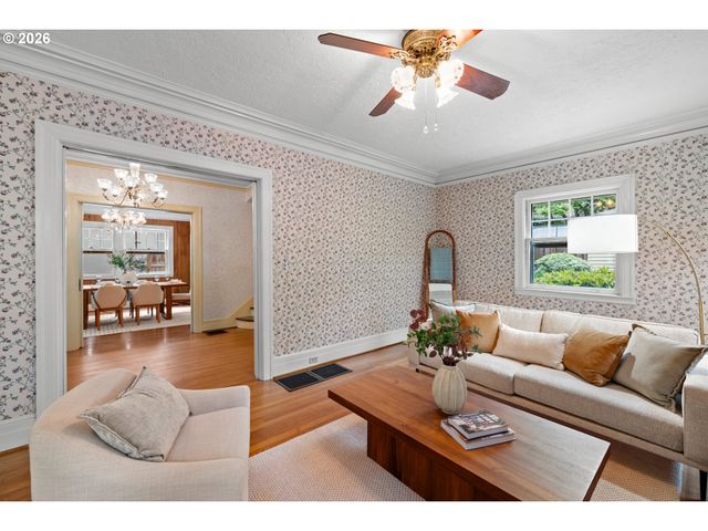 3025 Ne 17TH Ave, Portland, OR 97212
