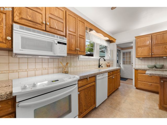 3025 Ne 17TH Ave, Portland, OR 97212