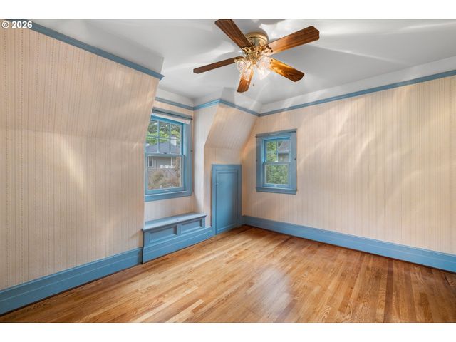 3025 Ne 17TH Ave, Portland, OR 97212