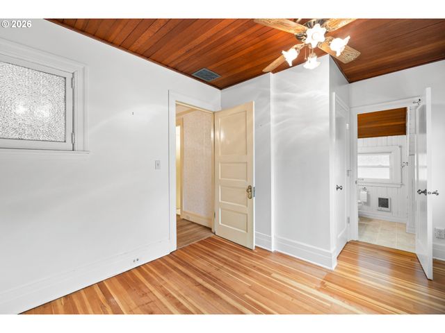 3025 Ne 17TH Ave, Portland, OR 97212