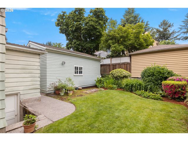 3025 Ne 17TH Ave, Portland, OR 97212