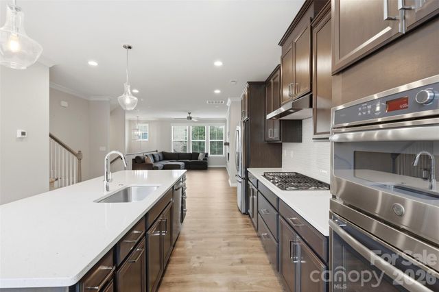 604 Tudor Park Way, Charlotte, NC 28211