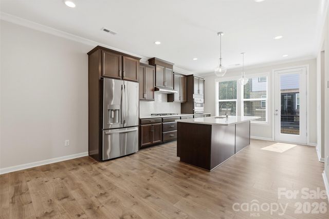 604 Tudor Park Way, Charlotte, NC 28211