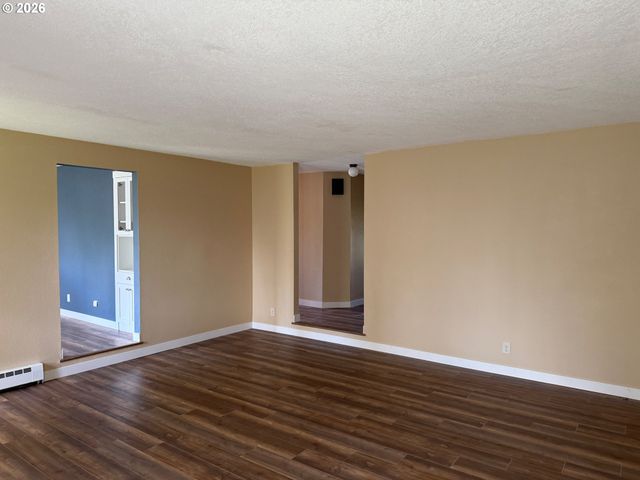 741 Nw JACKSON St, Hillsboro, OR 97124
