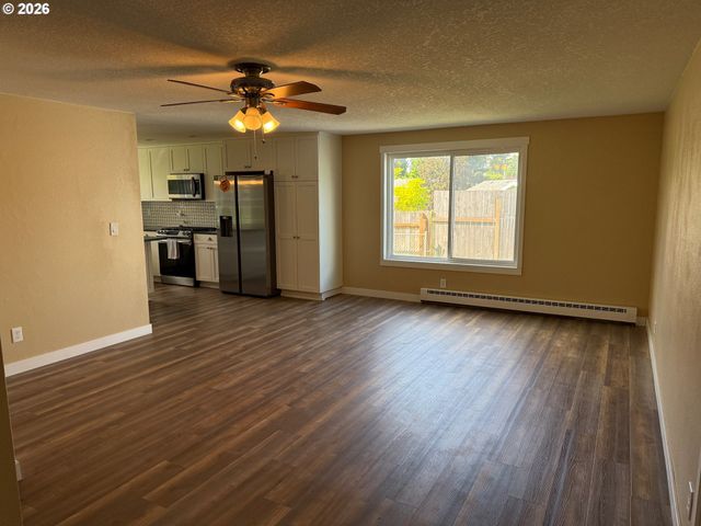 741 Nw JACKSON St, Hillsboro, OR 97124