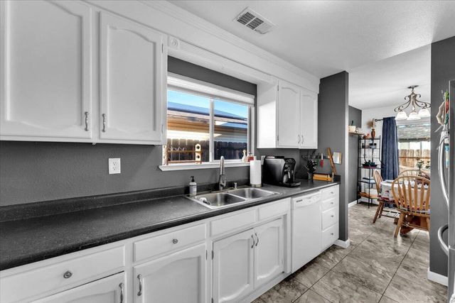 1525 Franzel Road, Red Bluff, CA 96080