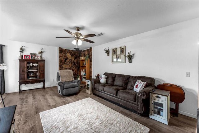 1525 Franzel Road, Red Bluff, CA 96080