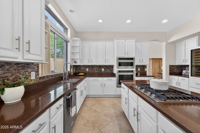 7538 E TYNDALL Circle, Mesa, AZ 85207