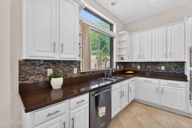 7538 E TYNDALL Circle, Mesa, AZ 85207