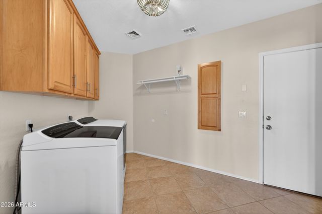 7538 E TYNDALL Circle, Mesa, AZ 85207